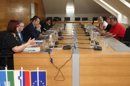 SEJA UPRAVNEGA ODBORA LAS 06 FOTO LJUBO VUKELIČ